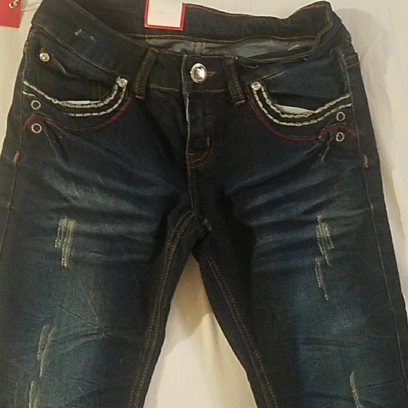 MINERVA JEAN'S - Picture 3 of 7